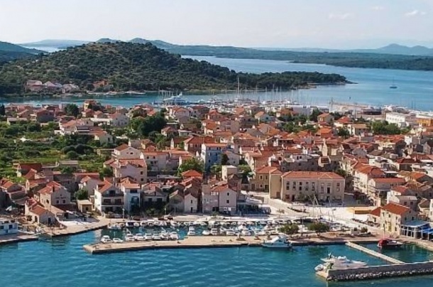 Premium Transfers to Murter Island: Tisno, Jezera & Betina | Omega Transfers